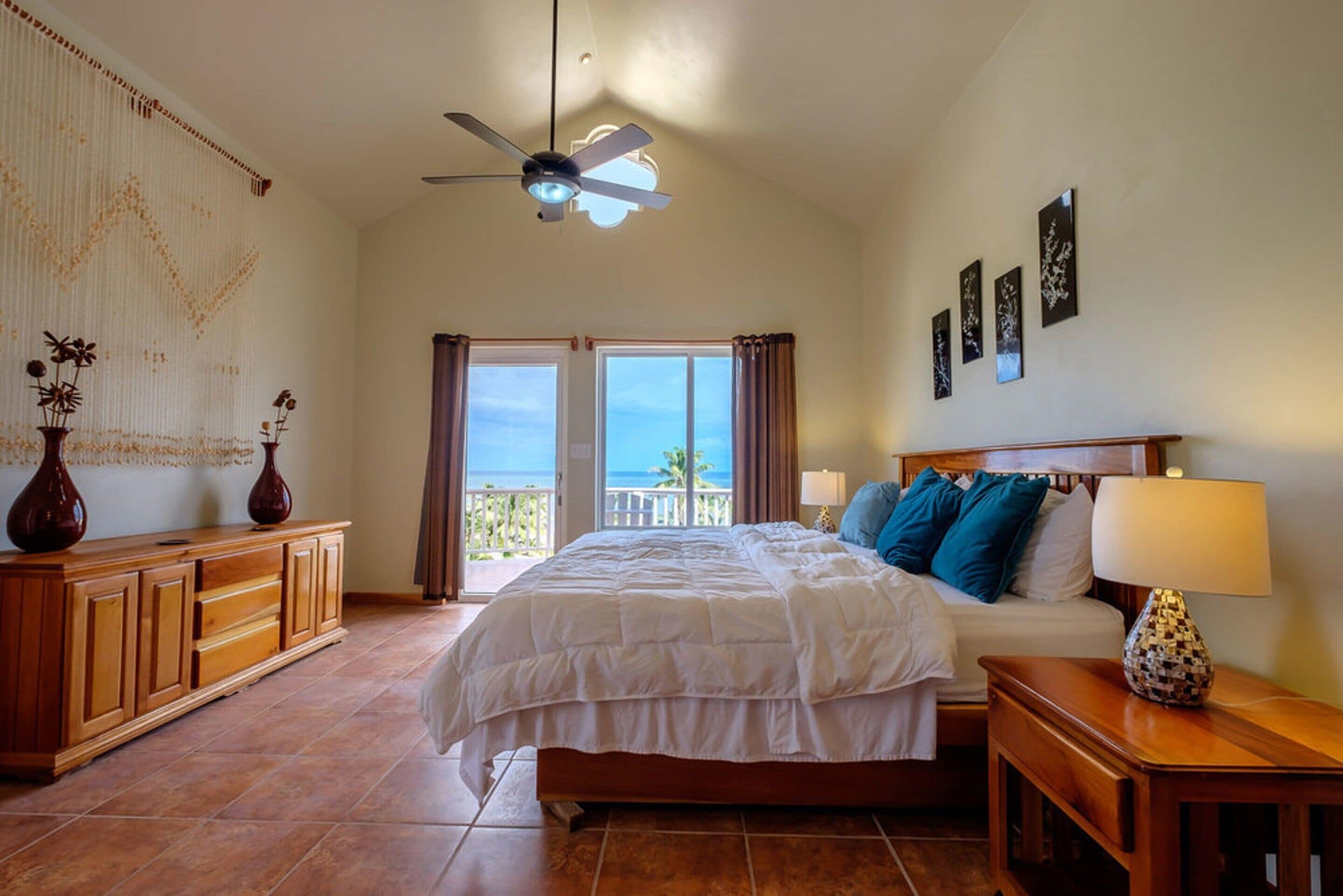 Royal Penthouse, 3 Bedrooms, Ocean View | In-room safe, individually decorated, individually furnished