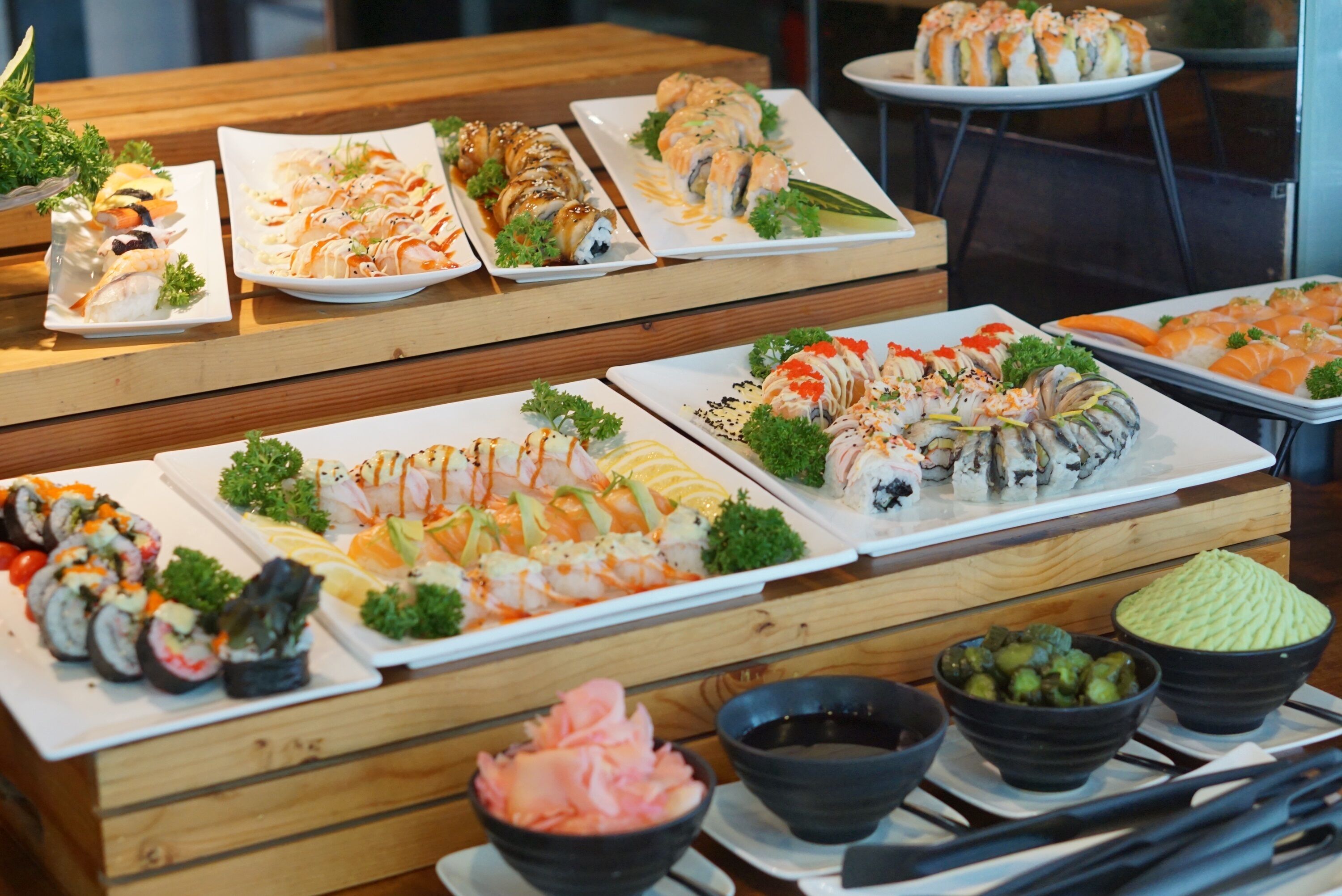 Bữa sáng buffet hàng ngày với phụ phí nhỏ 