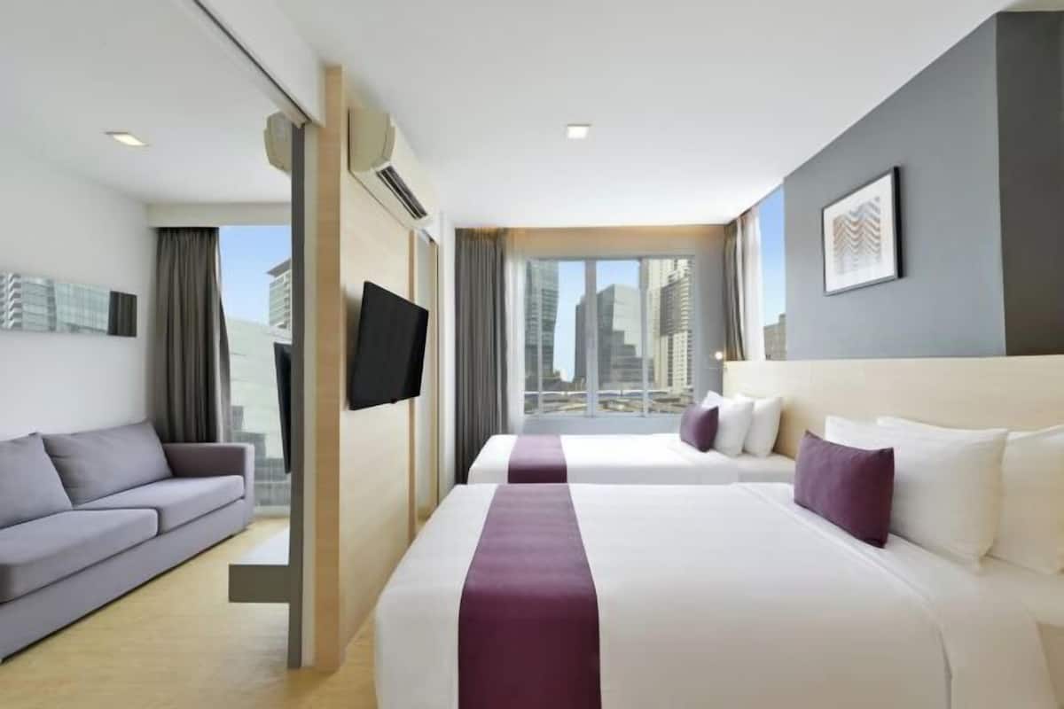 1 bedroom, Tempur-Pedic beds, in-room safe, desk