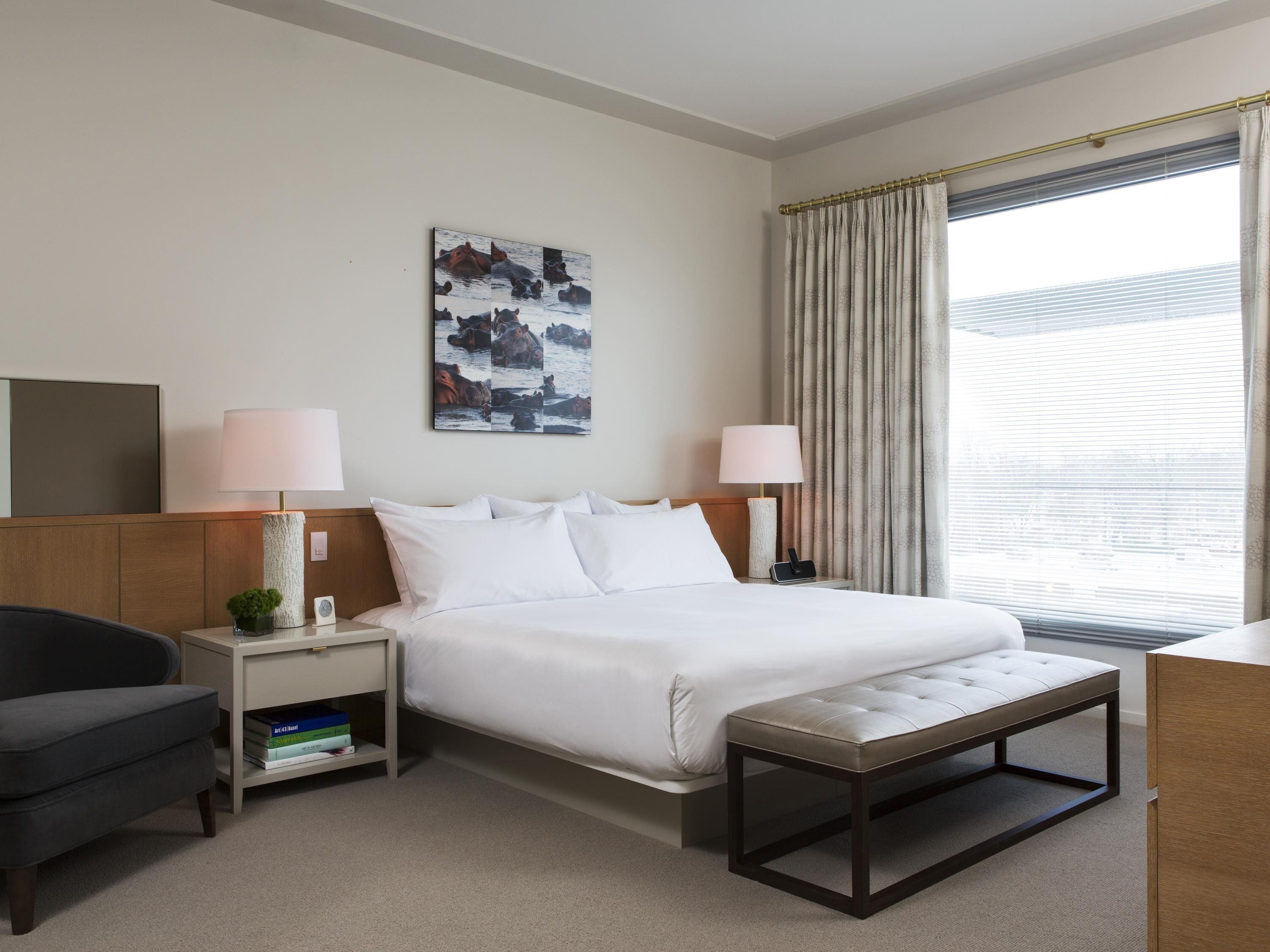 premium bedding, down duvets, minibar, in-room safe