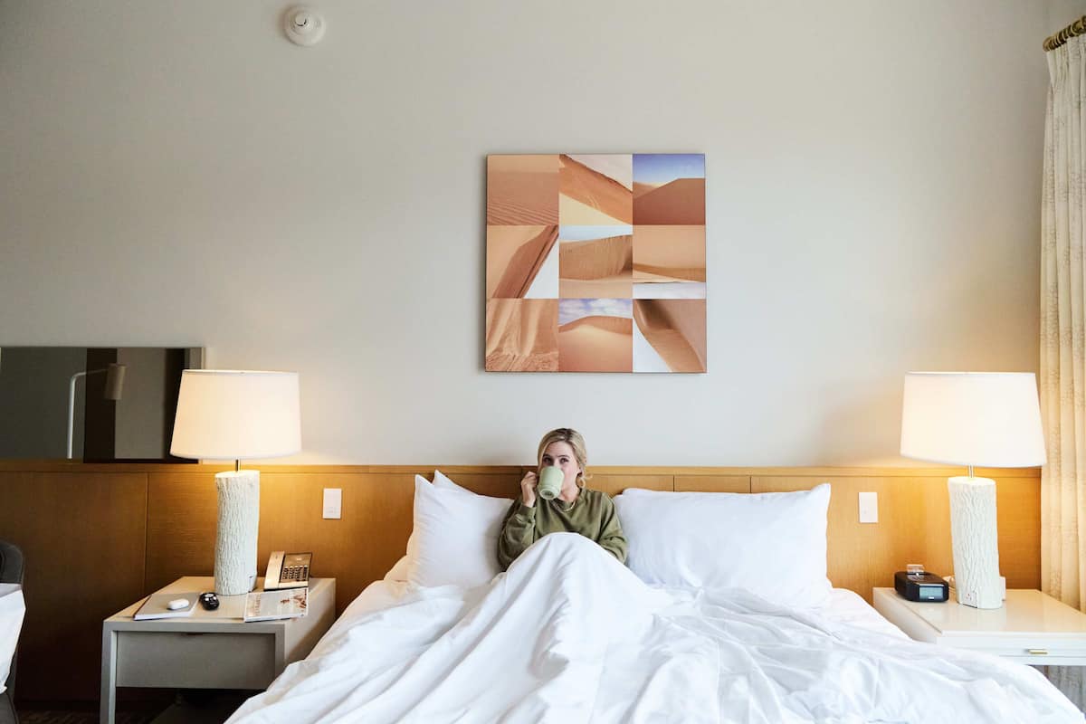 premium bedding, down duvets, minibar, in-room safe