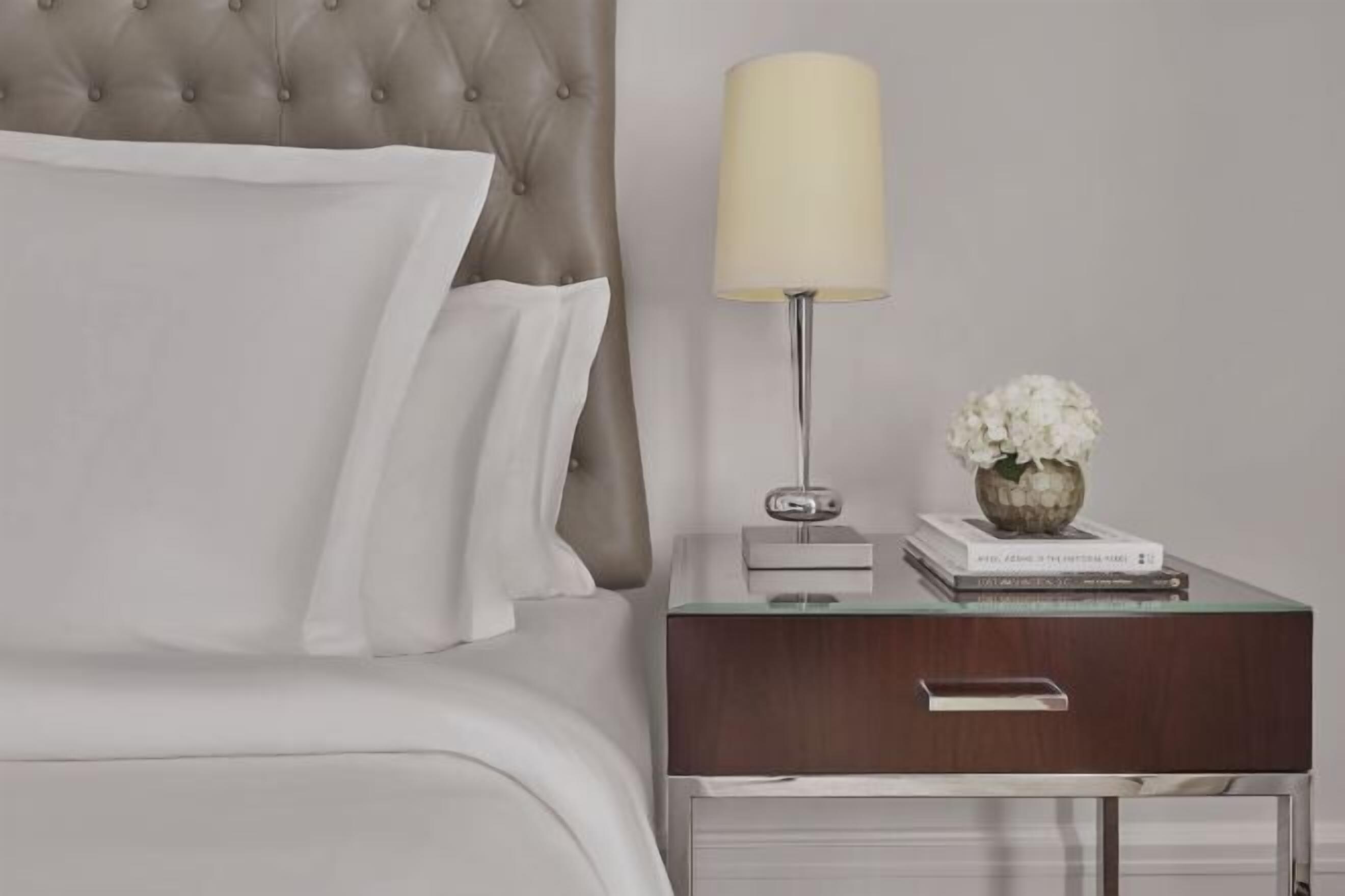 Premium bedding, pillowtop beds, minibar, in-room safe