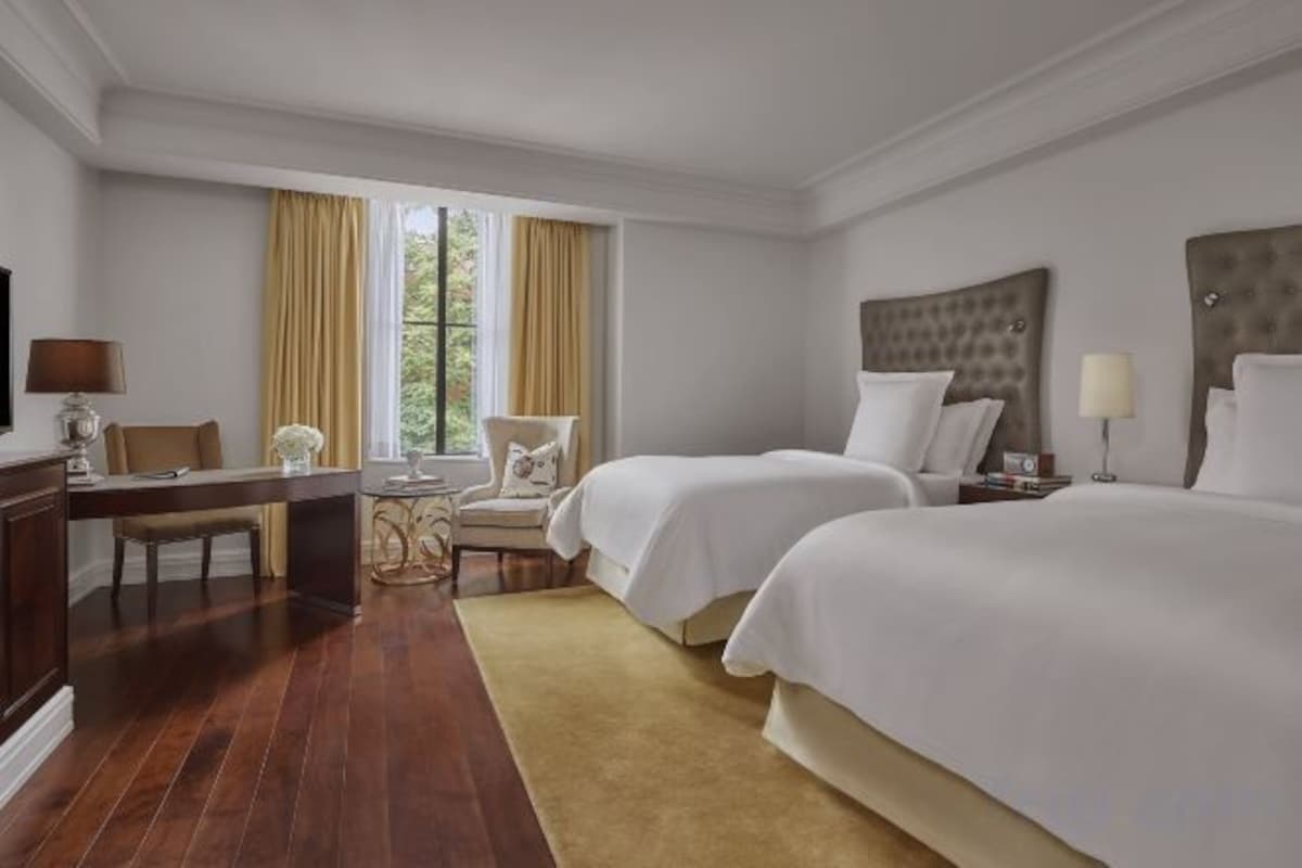 Deluxe Two Full Beds Room