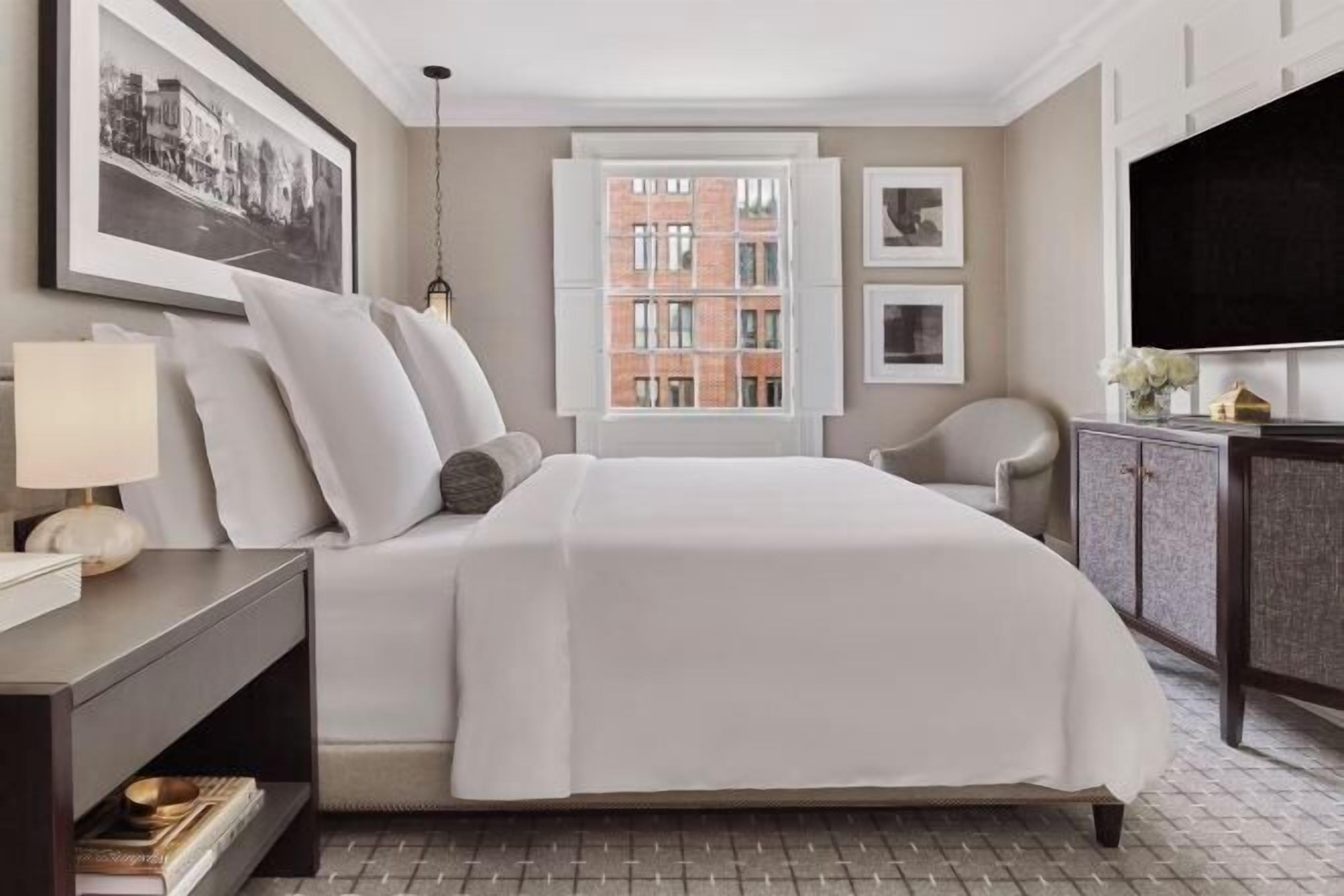 高級寢具、舒適加層、迷你吧、客房內保險箱