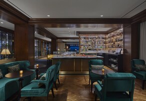 2 bars/lounges, rooftop bar