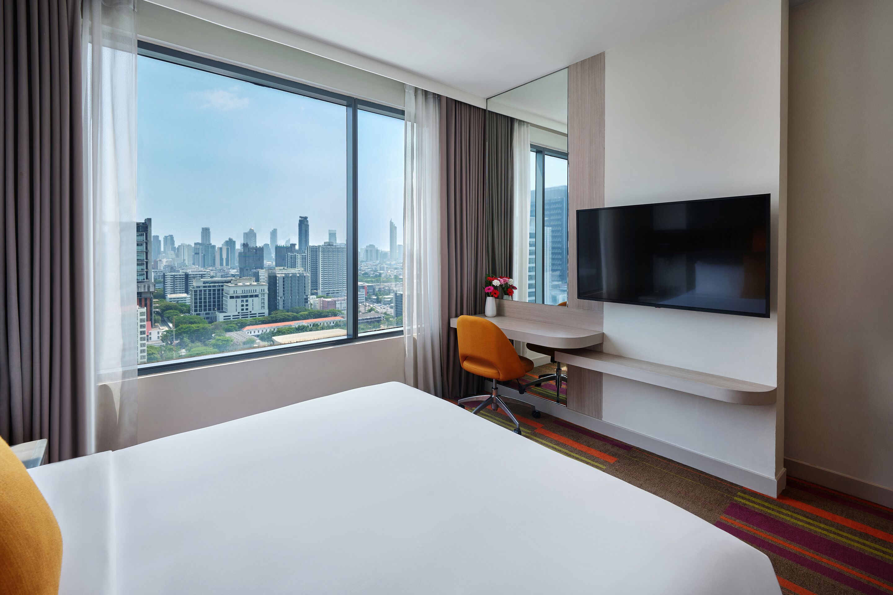 deluxe suite, 1 queen bed | view from room