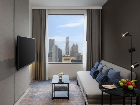 Deluxe Suite, 1 Queen Bed | View from room