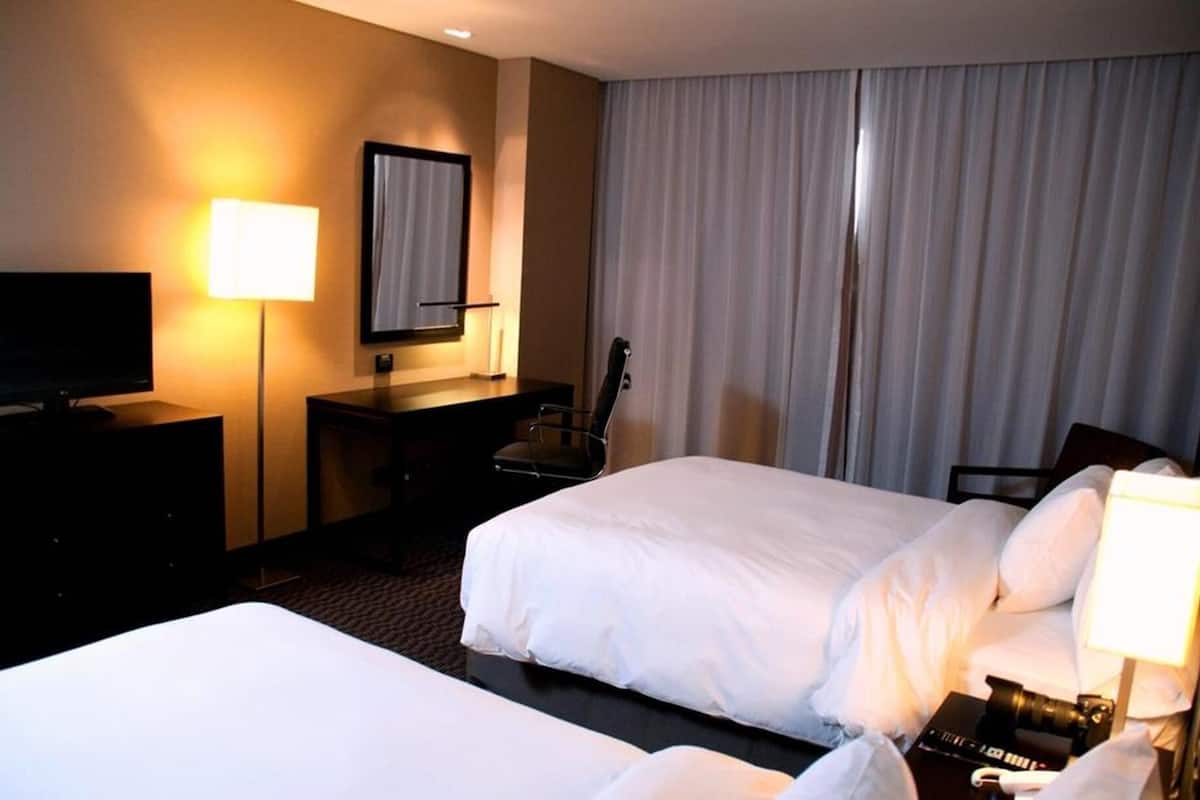 In-room safe, desk, soundproofing, free cribs/infant beds