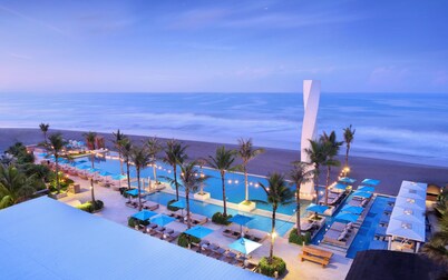 Lv8 Resort Hotel