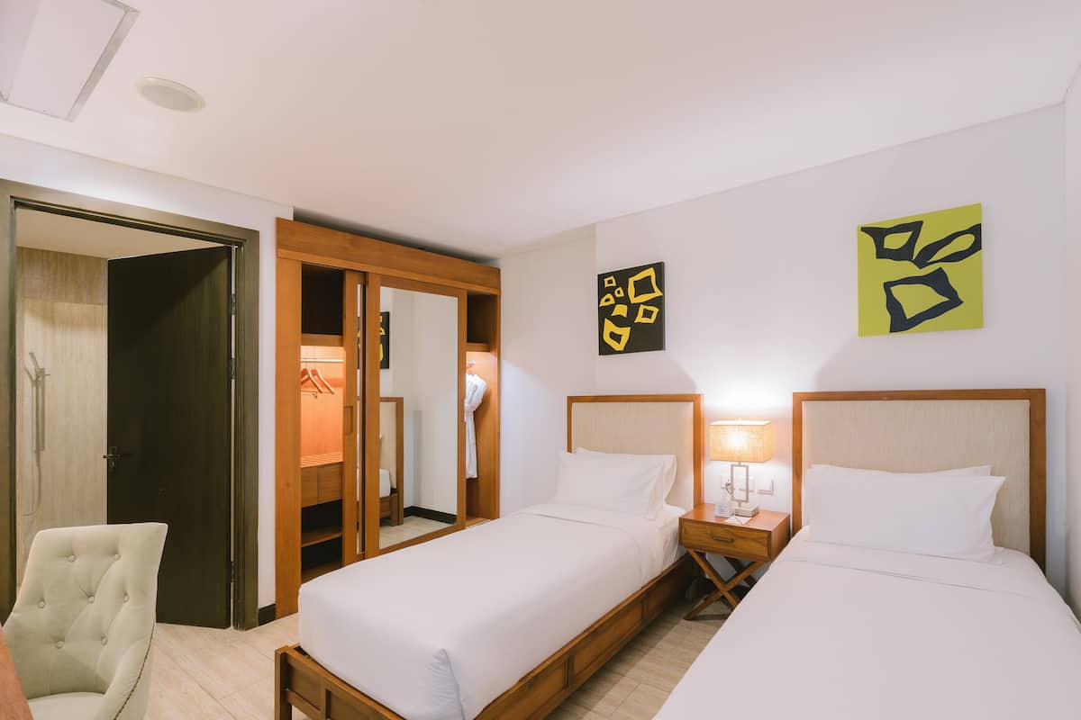 In-room safe, blackout drapes, iron/ironing board, WiFi