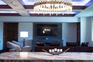 Coffres-forts dans les chambres, bureau, fer et planche à repasser