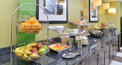 Hampton Inn Iowa City/University Area