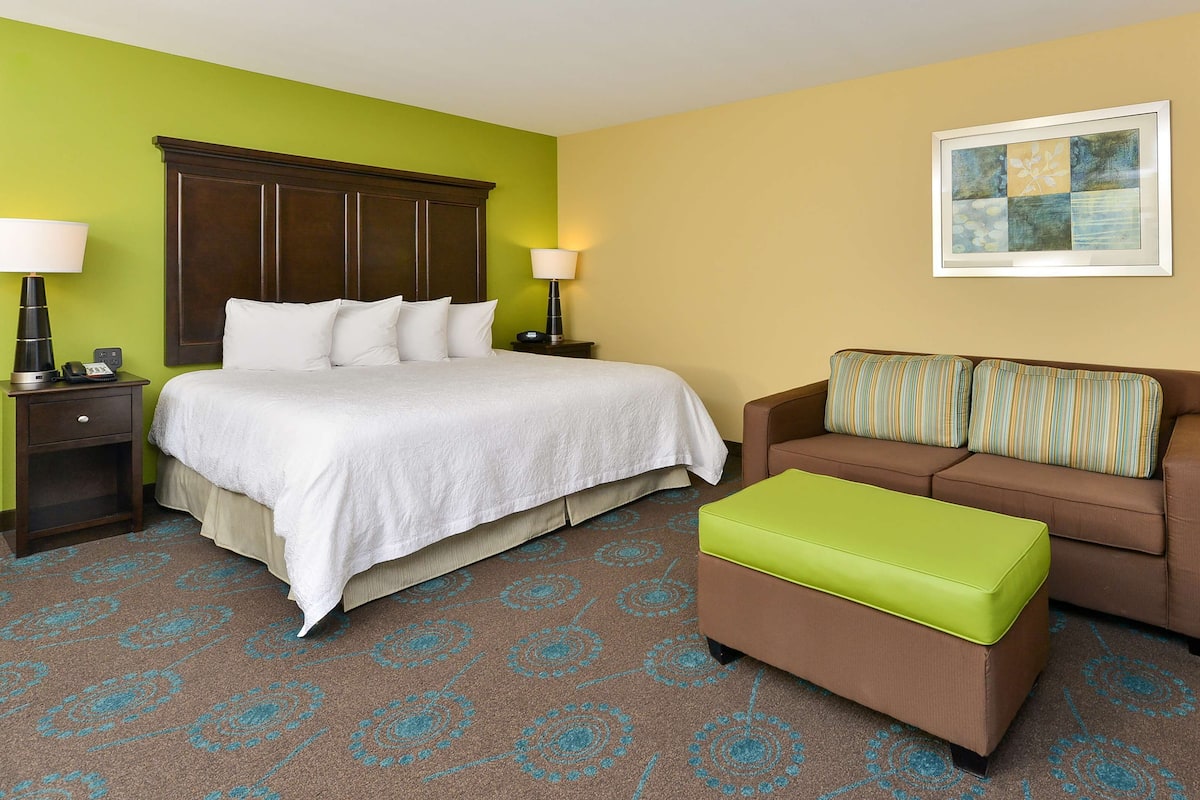 In-room safe, iron/ironing board, free cribs/infant beds, rollaway beds