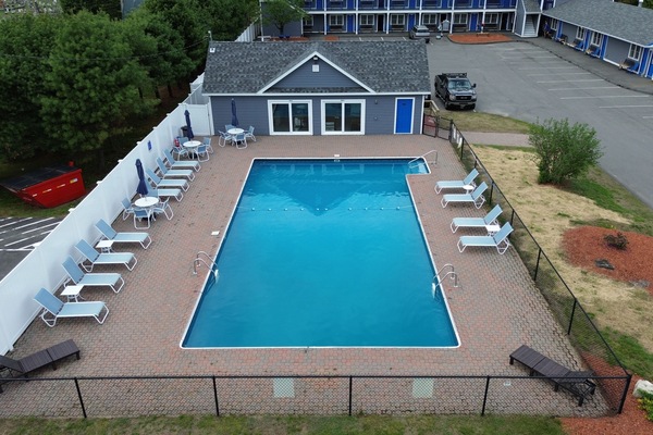 Seasonal outdoor pool
