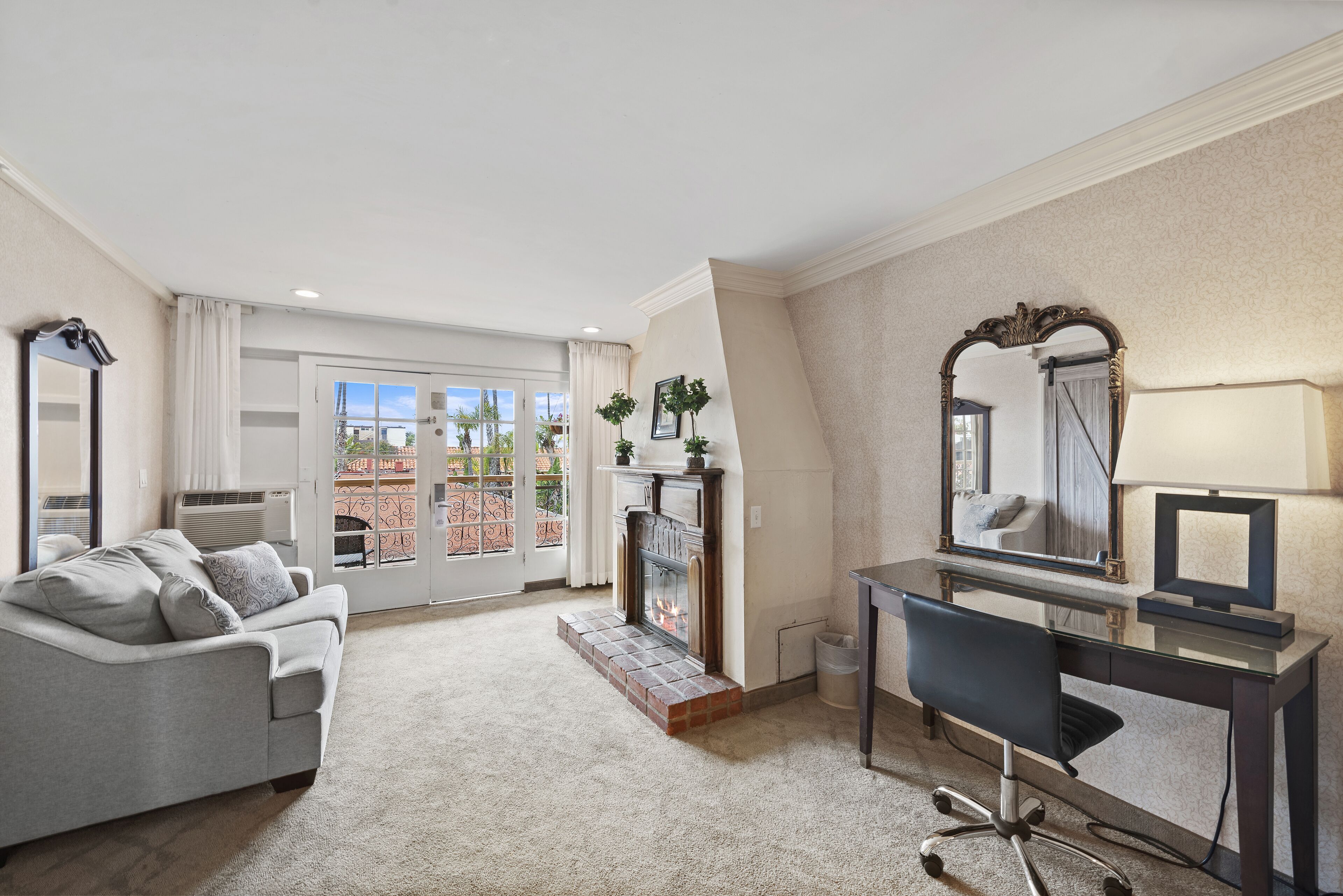 42-inch lcd tv with cable channels, tv