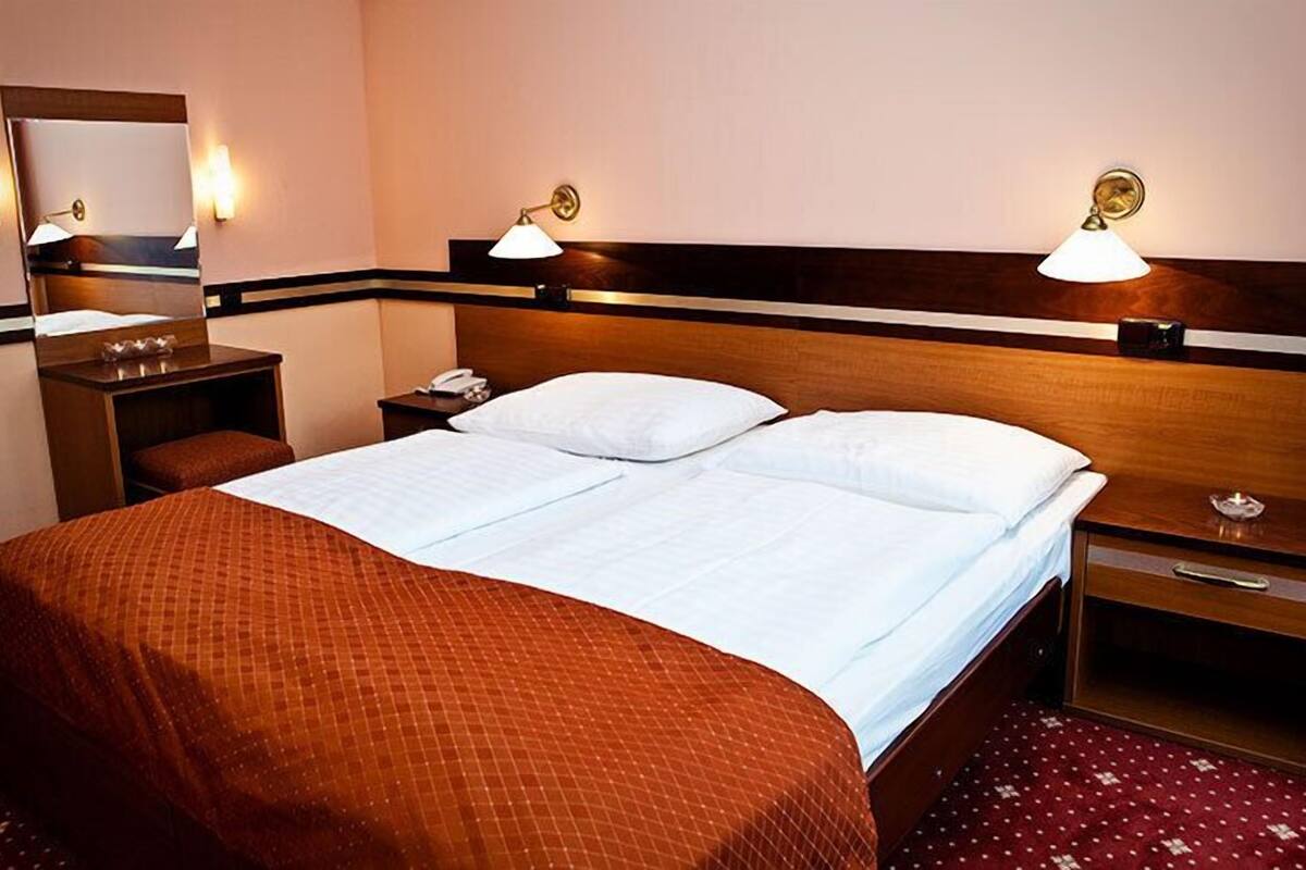 Suite | Premium bedding, minibar, in-room safe, desk