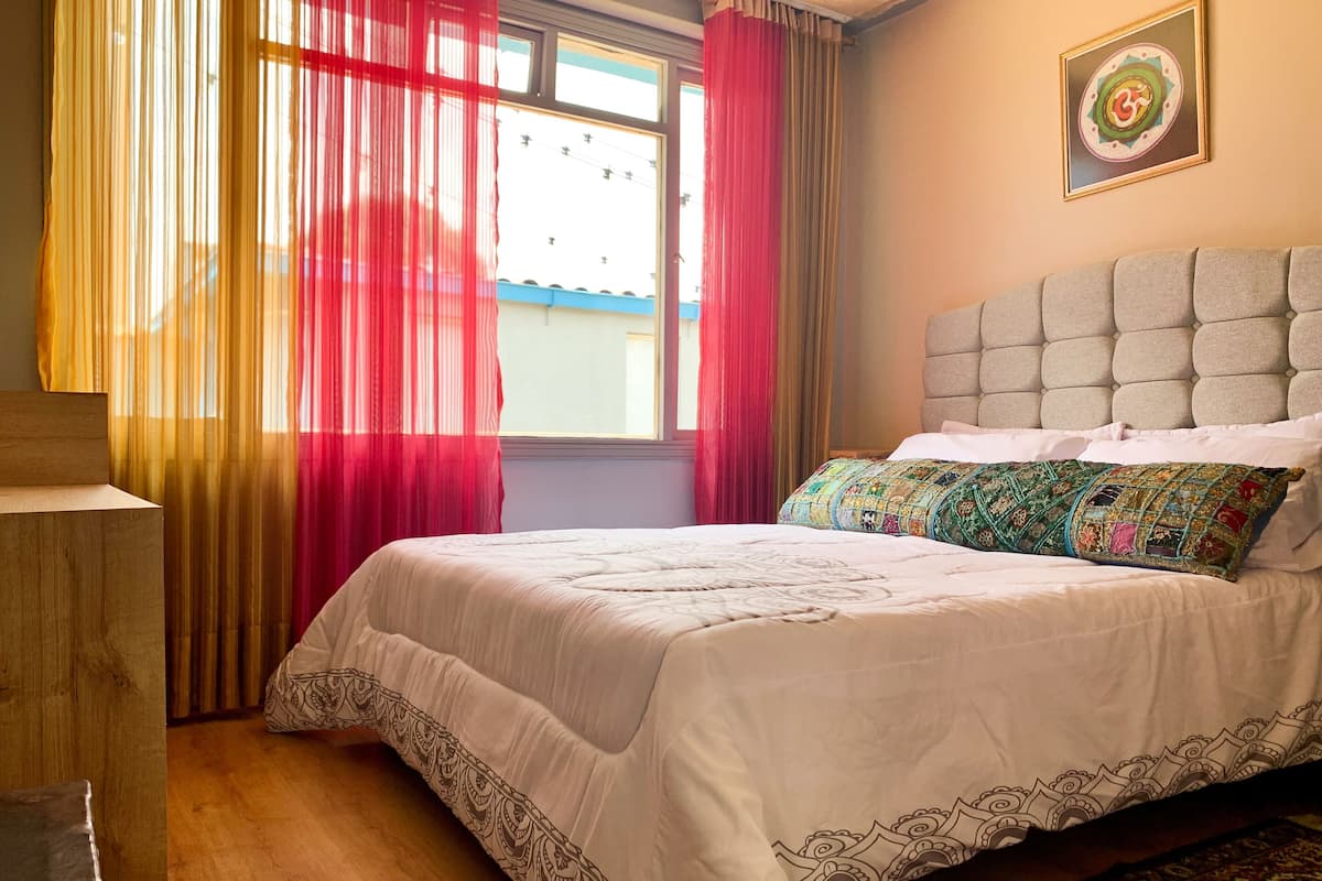 1 bedroom, premium bedding, down duvets, blackout curtains