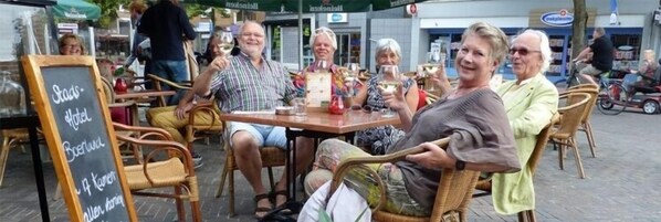Outdoor dining - Stads Hotel Boerland (Emmen)