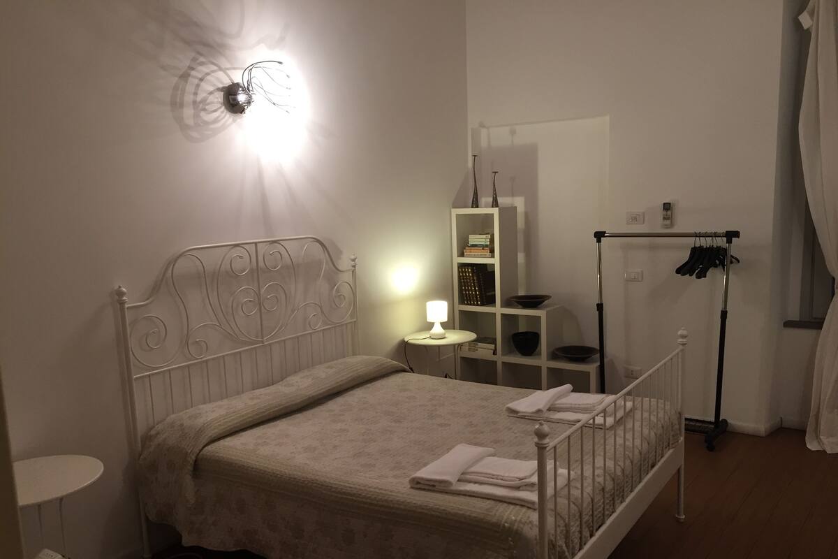 Economy Room, Shared Bathroom | Cribs (surcharge), WiFi (free)