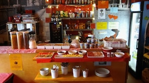 Daily buffet breakfast (PLN 15 per person)