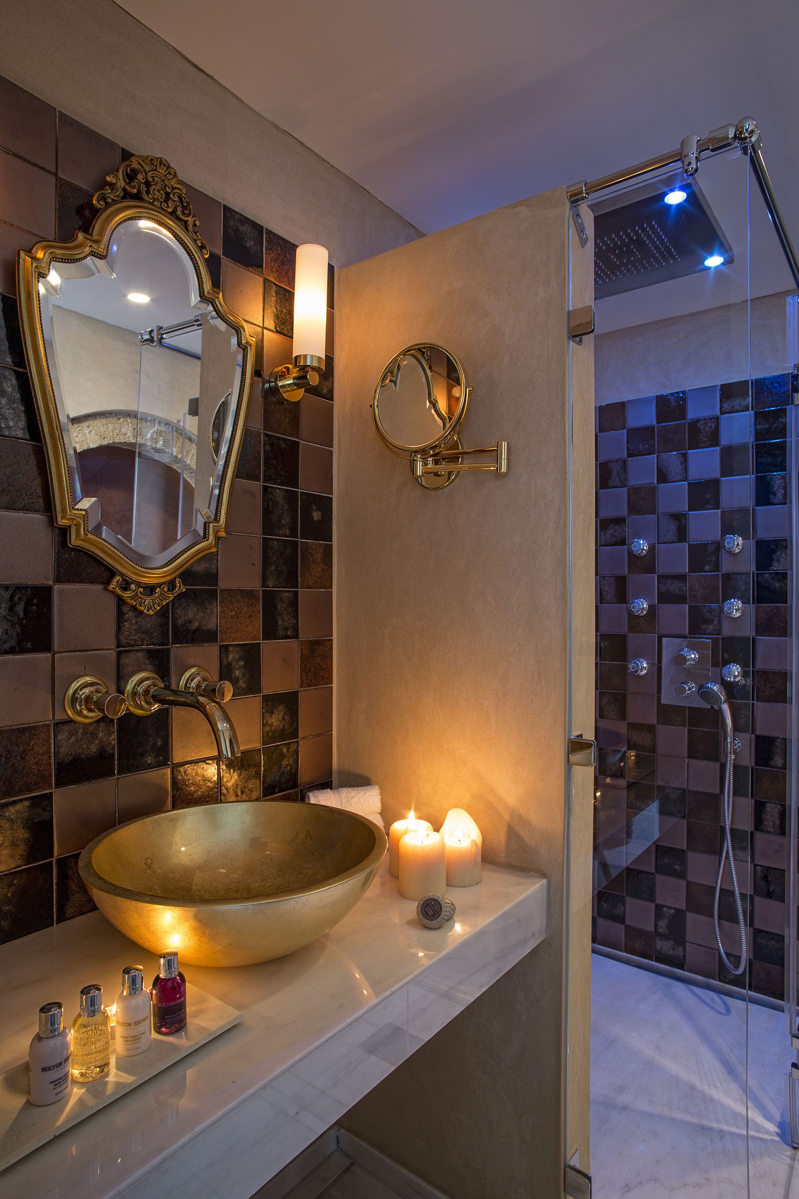 junior suite, balcony, sea view | bathroom sink