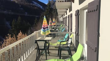 Chambre Double Sud Balcon | Baño | Tina y regadera independientes y amenidades de baño gratuitas