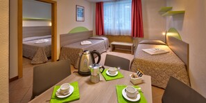 Superior Apartment, Kitchen | Living room | TV - Residence Kristall (Mezzana)