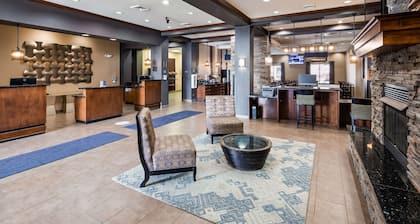 Best Western Plus Williston Hotel & Suites