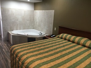 Schreibtisch, Verdunkelungsvorhänge, Bügeleisen/Bügelbrett, WLAN