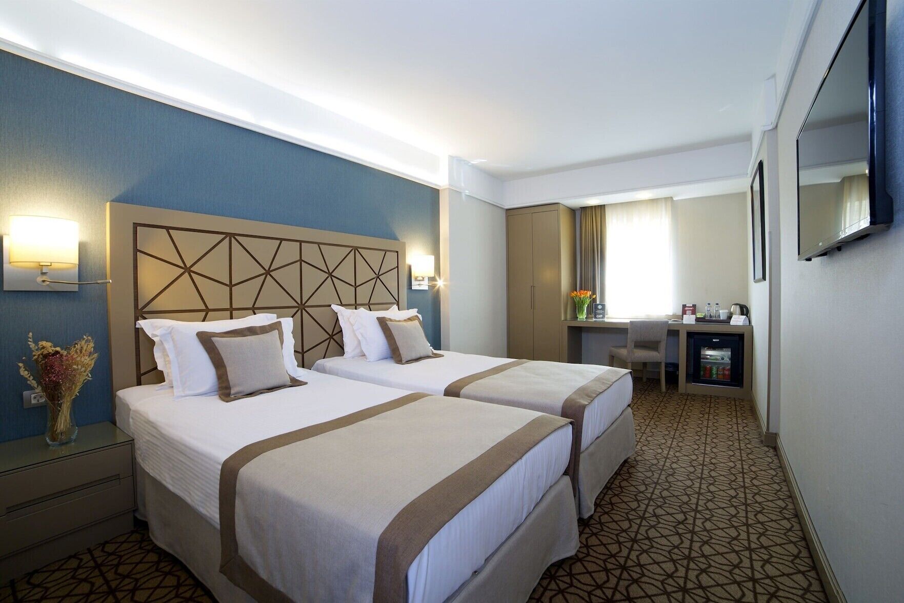 Premium bedding, minibar, in-room safe, desk