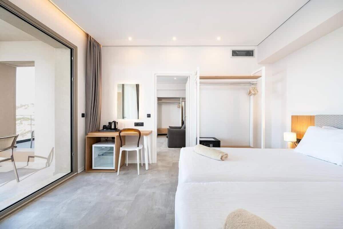 Minibar, két bảo mật tại phòng, màn/rèm cản sáng