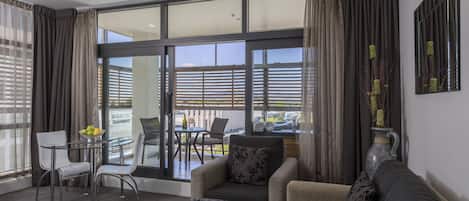 Televisión LCD 43 pulgadas con canales de televisión digitales