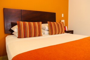Standard Double Room Single Use, 1 Double Bed | Minibar, in-room safe, rollaway beds, free WiFi - Hotel Avenida Buenos Aires (Cartagena)