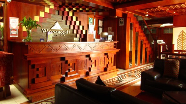 Interior entrance - Waynapicchu Hotel (Cusco)