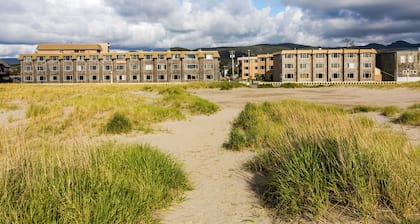 Ebb Tide Oceanfront Inn