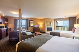 Two Queen Jacuzzi Partial View | Blackout drapes, free WiFi, bed sheets