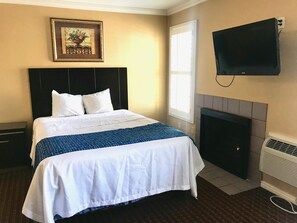 Suite, 2 Queen Beds, Non Smoking (One-Bedroom)