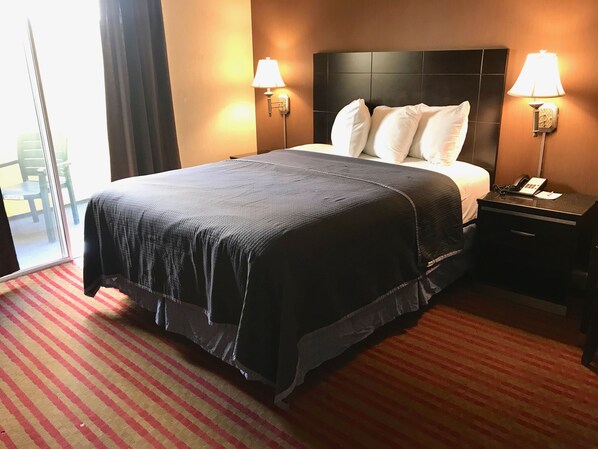 Habitación estándar, 1 cama Queen size, para no fumadores | Caja de seguridad en la habitación y escritorio