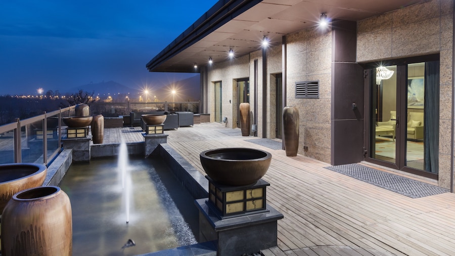 Crowne Plaza Xuzhou Dalong Lake by IHG