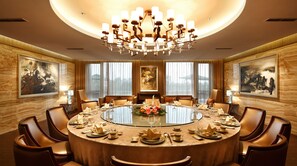 Lunch and dinner served, Chinese cuisine