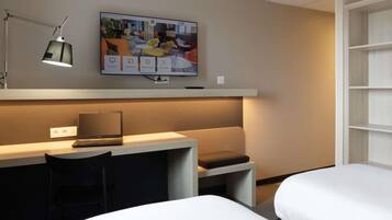 Standard Room, 2 Twin Beds | Desk, laptop workspace, blackout drapes, soundproofing