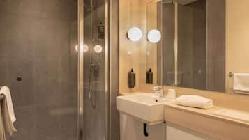 Habitación estándar, 2 camas individuales | Escritorio, espacio para trabajar con un portátil, cortinas opacas