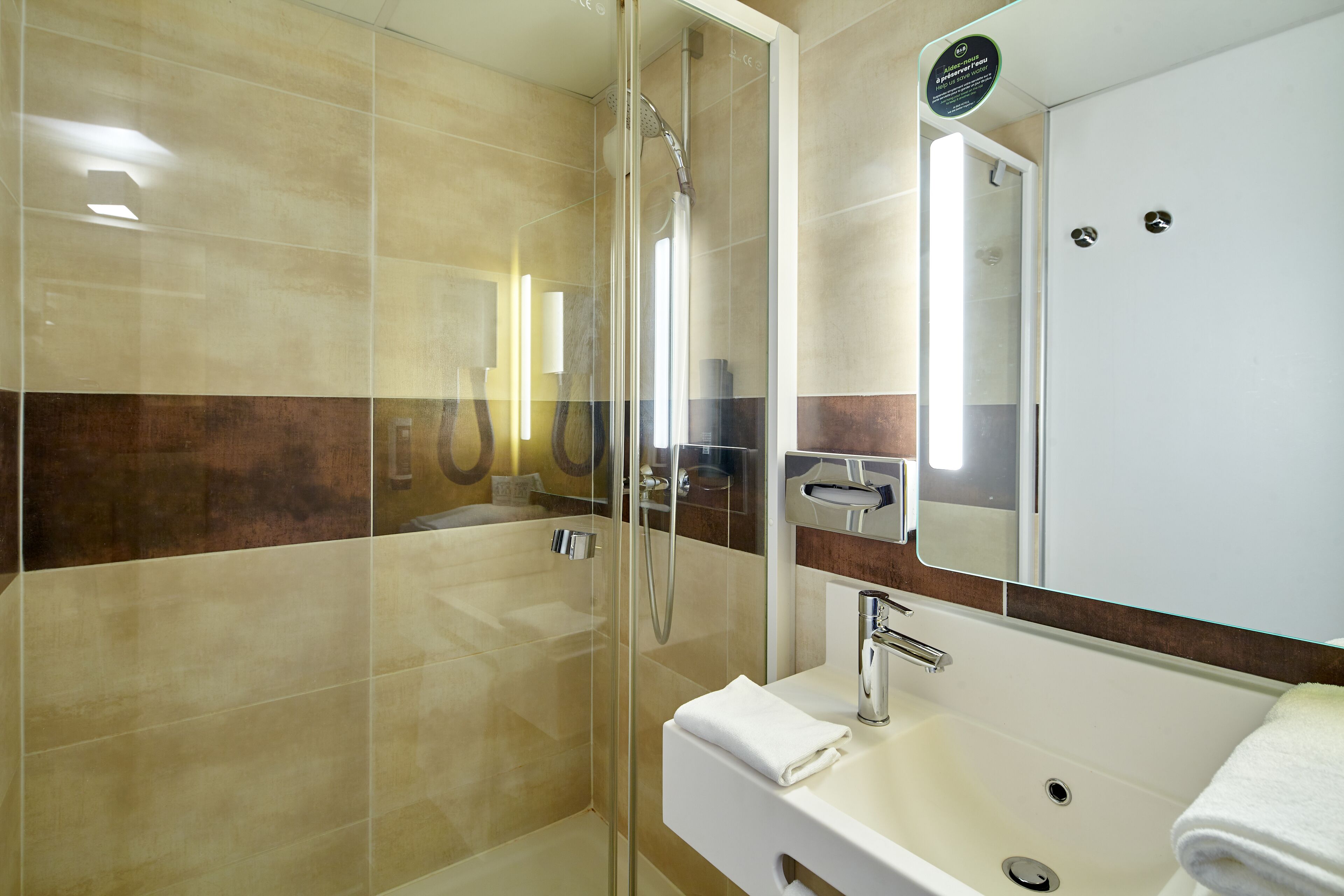 Foto - B&B HOTEL Paris Nord Gonesse Parc des Expos
