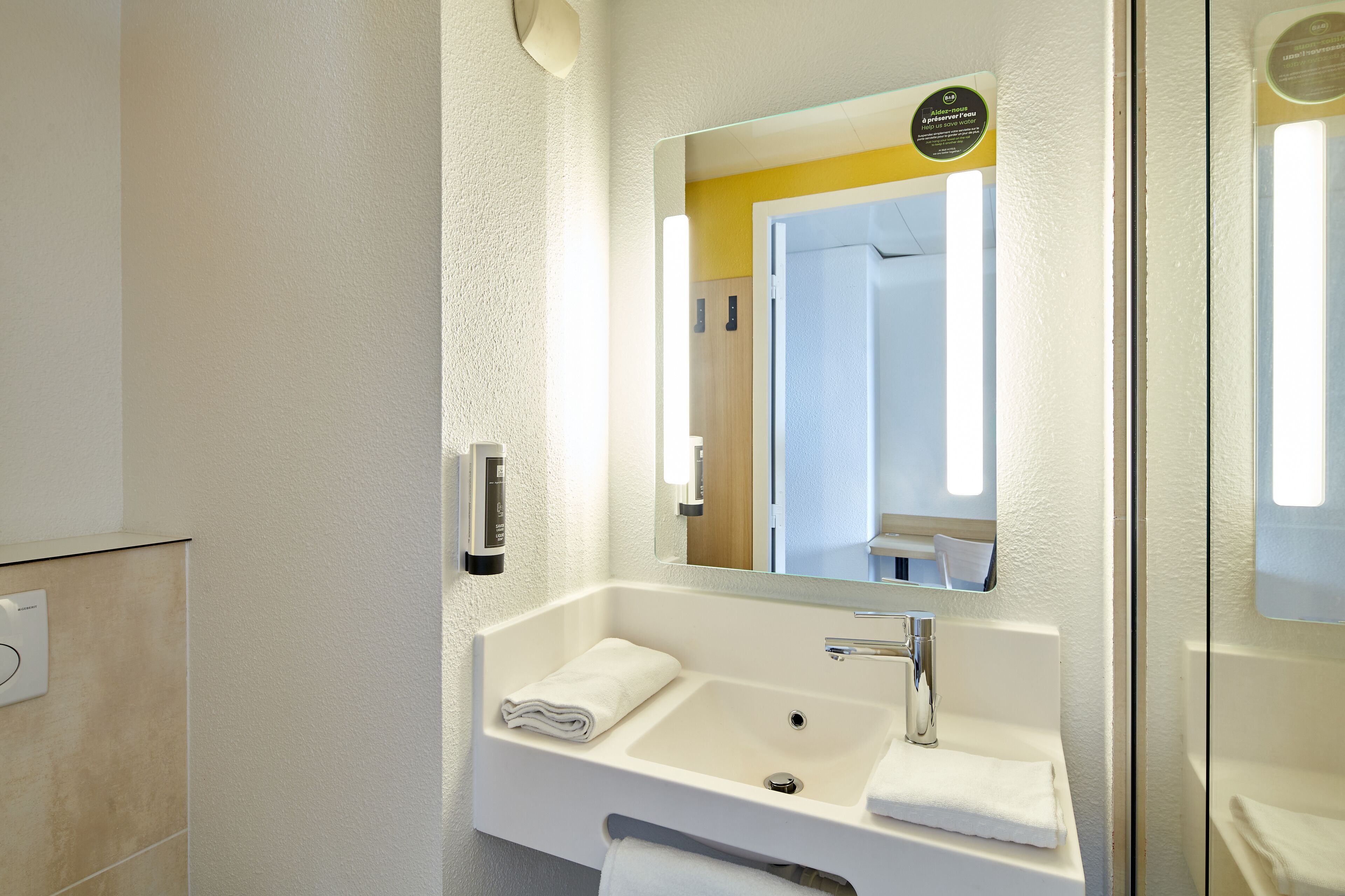Foto - B&B HOTEL Paris Nord Gonesse Parc des Expos