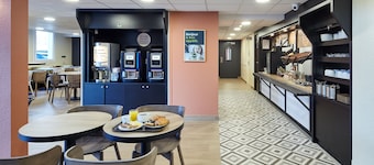 B&B HOTEL Paris Nord Gonesse Parc des Expos