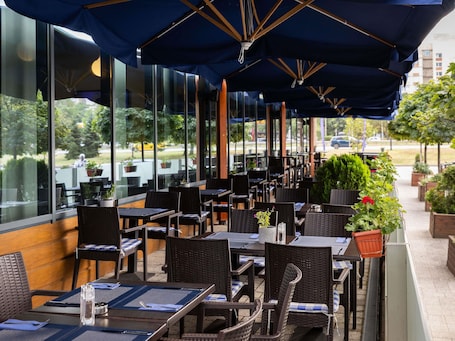 Terrace/patio. Novotel Sofia