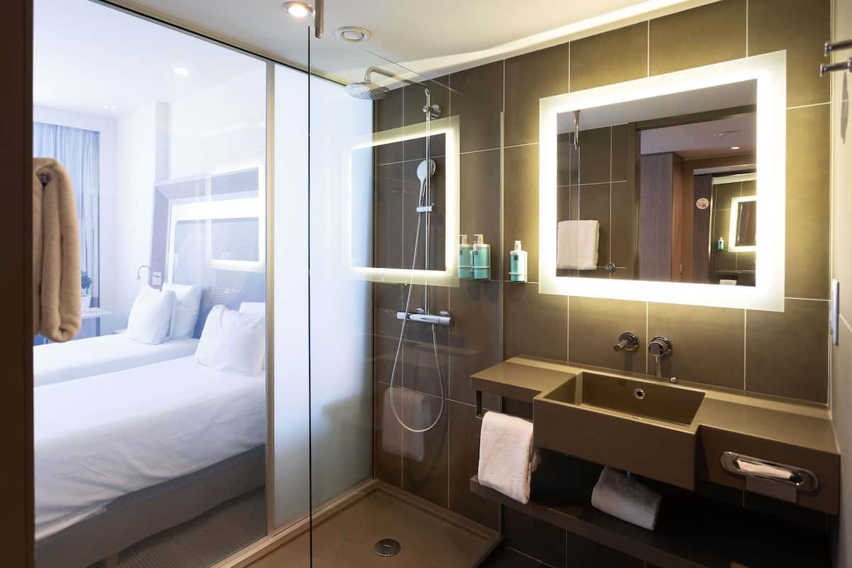 Quarto superior, 2 camas de solteiro | 1 quarto, roupas de cama antialérgicas