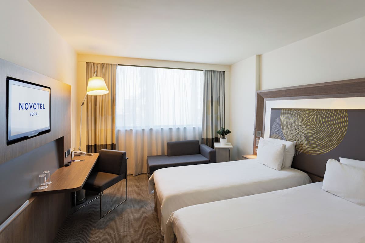 Superior Room, 2 Twin Beds | Hypo-allergenic bedding, memory foam beds, free minibar items