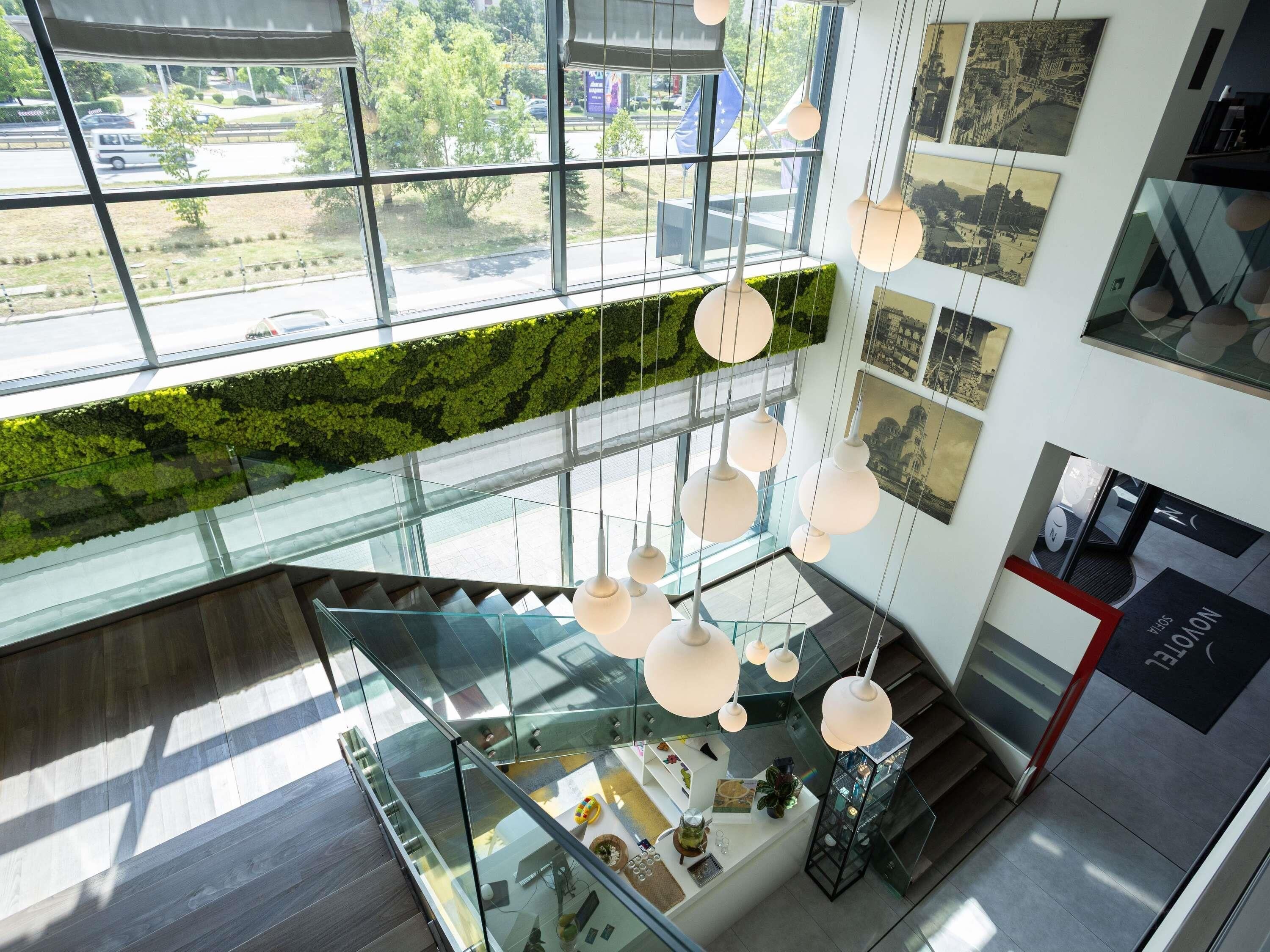 内部エントランス