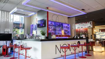 Bar (en la propiedad)